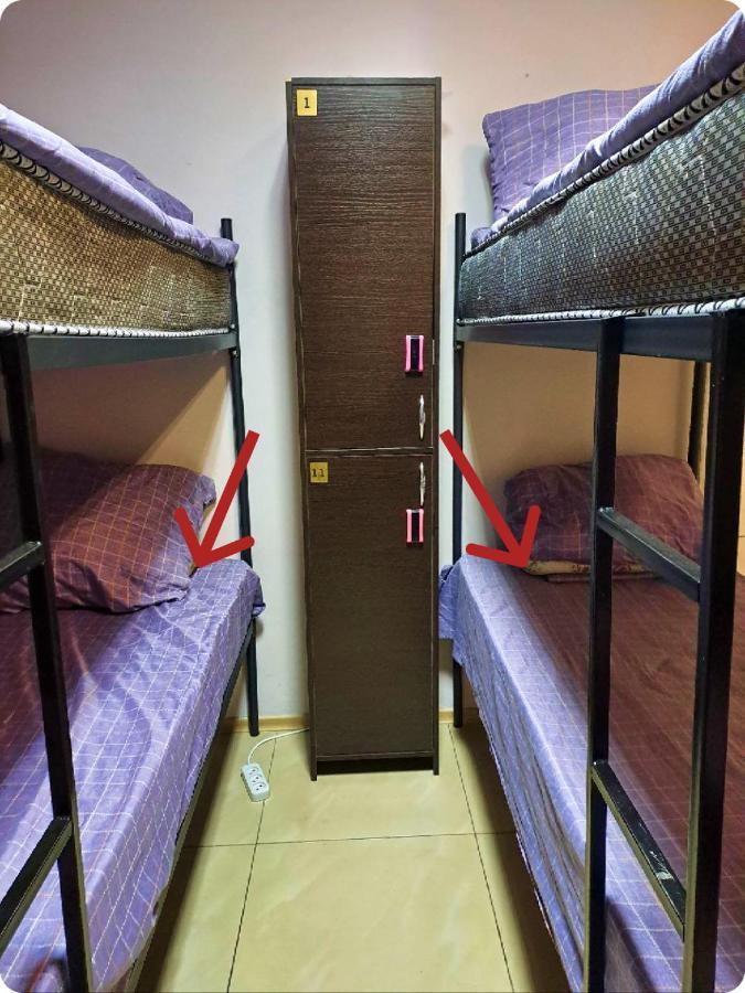 Fox Park Hostel Almaty Bagian luar foto